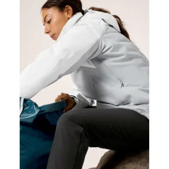 Arc'teryx - Women's Beta AR Jacket - Regenjacke